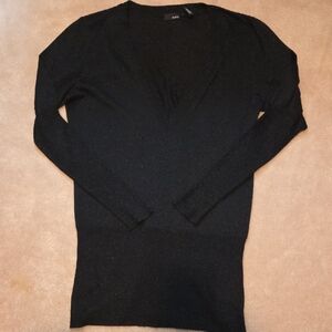 Mix It Women's V-Neck Sweater in Sparkling Black